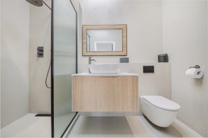 Photo 18- click for photo gallery